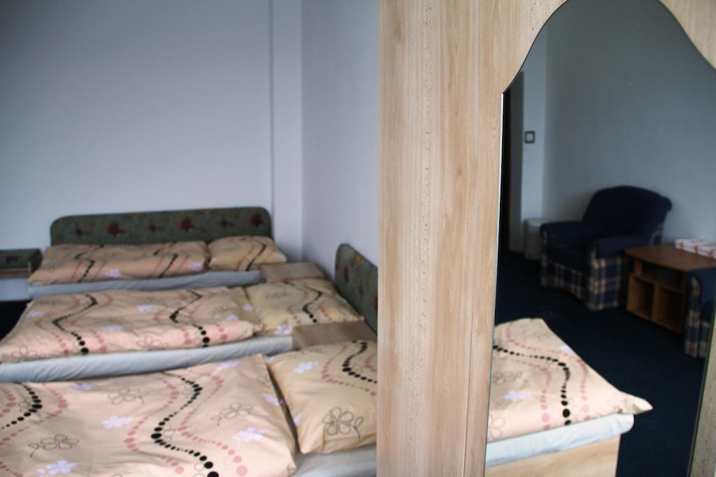 Hotel Dom Techniky Zilina Room photo